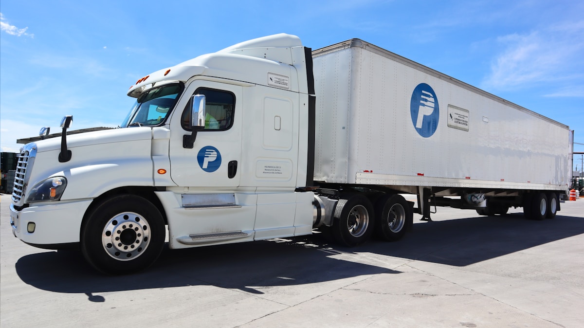 trailer finance Hills District — SB Finance